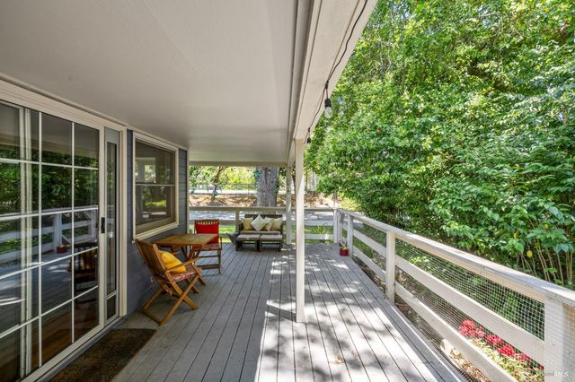 5088 Firestone Ct, Santa Rosa, CA 95409