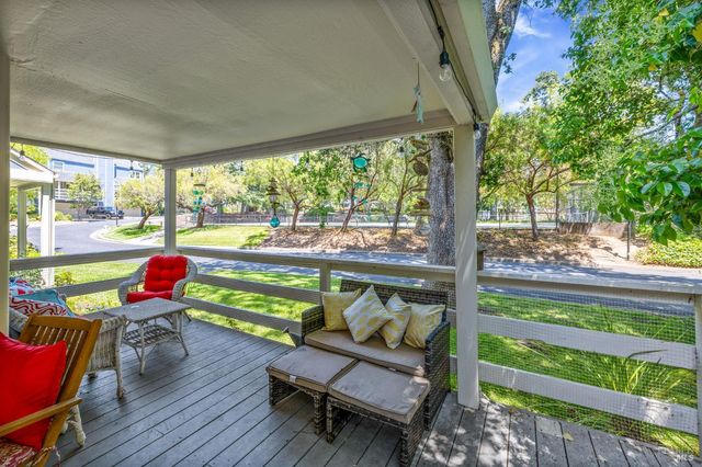 5088 Firestone Ct, Santa Rosa, CA 95409