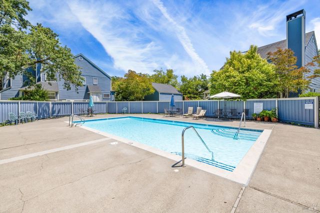 5088 Firestone Ct, Santa Rosa, CA 95409