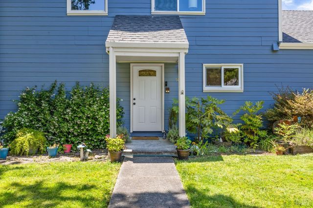 5088 Firestone Ct, Santa Rosa, CA 95409