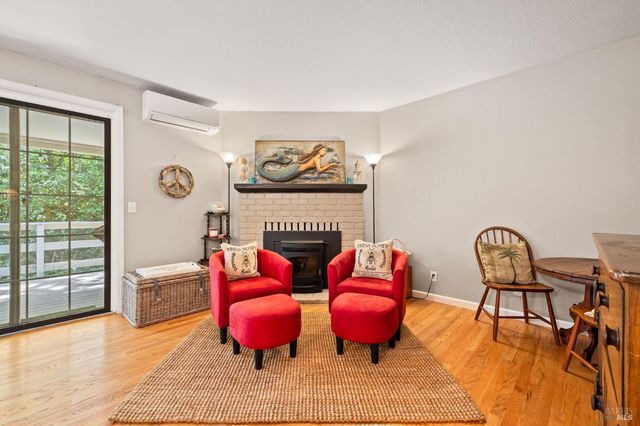 5088 Firestone Ct, Santa Rosa, CA 95409