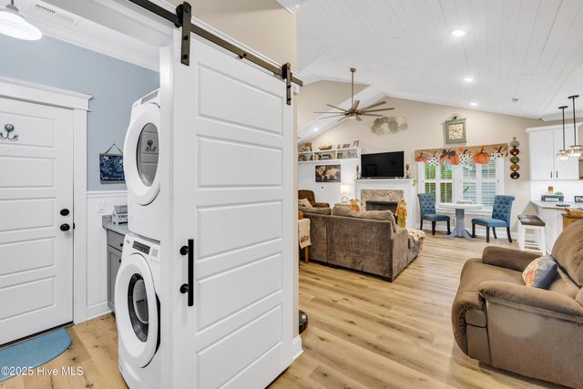 4094 Honey Locust Way SE, Southport, NC 28461