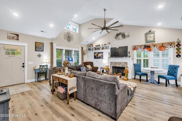 4094 Honey Locust Way SE, Southport, NC 28461