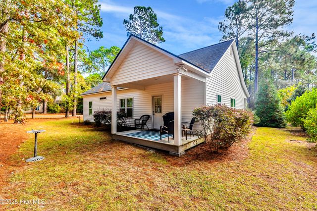 4094 Honey Locust Way SE, Southport, NC 28461