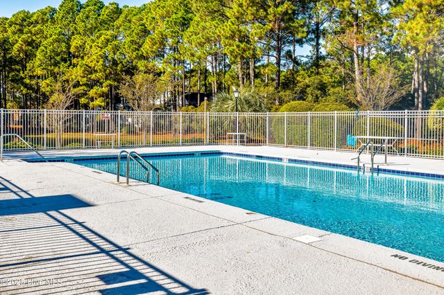 4094 Honey Locust Way SE, Southport, NC 28461