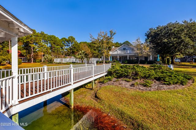 4094 Honey Locust Way SE, Southport, NC 28461