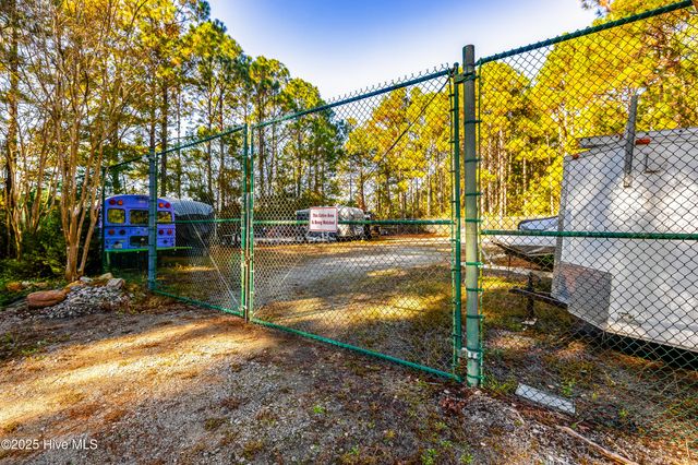 4094 Honey Locust Way SE, Southport, NC 28461