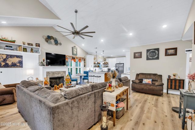 4094 Honey Locust Way SE, Southport, NC 28461