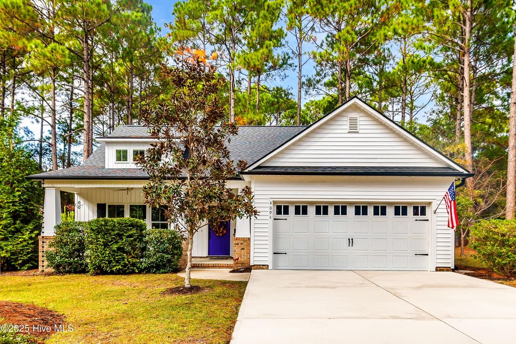 4094 Honey Locust Way SE, Southport, NC 28461