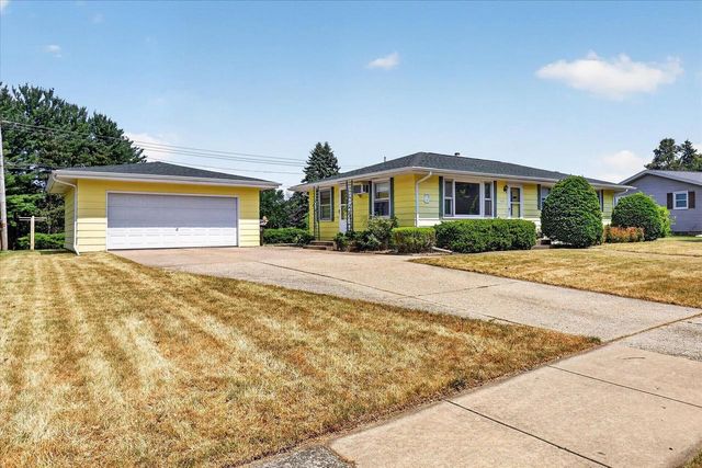 920 Sunset Drive, Milton, WI 53563