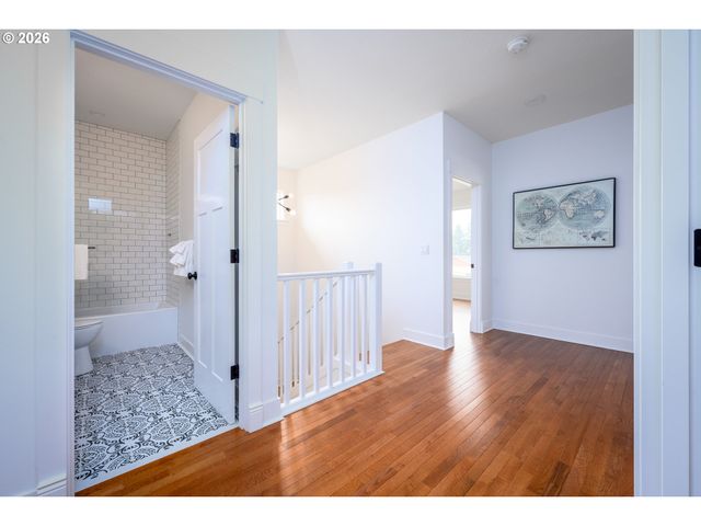 35551 PORTLAND VIEW Dr, St Helens, OR 97051