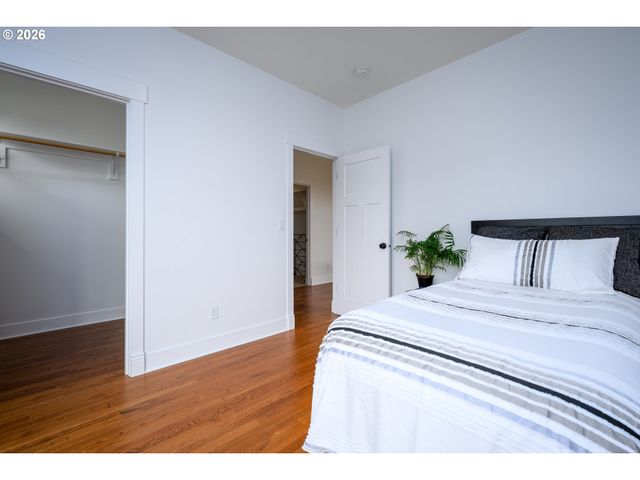 35551 PORTLAND VIEW Dr, St Helens, OR 97051