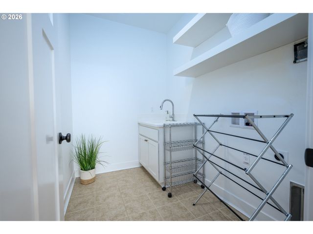 35551 PORTLAND VIEW Dr, St Helens, OR 97051