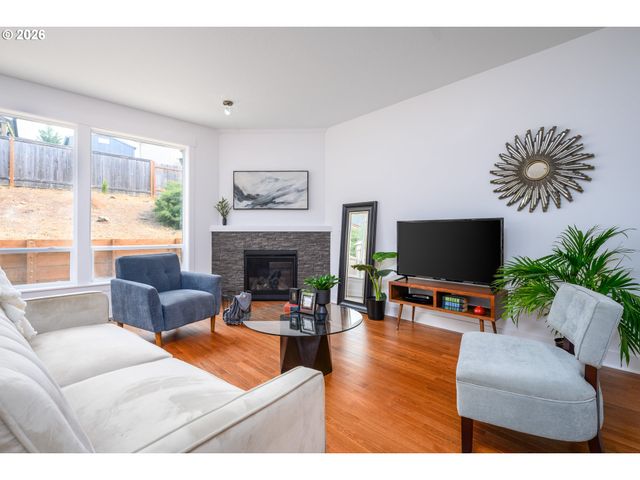 35551 PORTLAND VIEW Dr, St Helens, OR 97051
