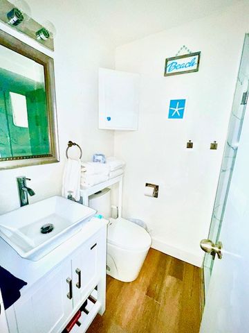 135 E Bahama St., South Padre Island, TX 78597