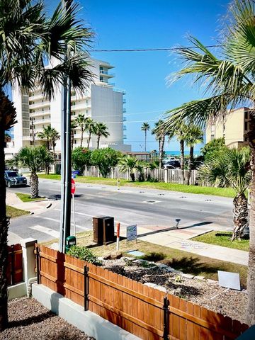 135 E Bahama St., South Padre Island, TX 78597