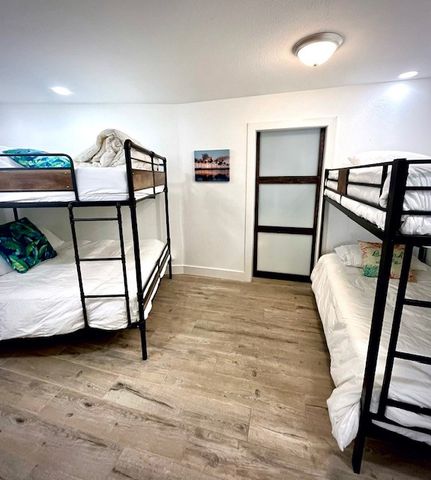 135 E Bahama St., South Padre Island, TX 78597