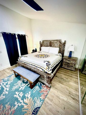 135 E Bahama St., South Padre Island, TX 78597