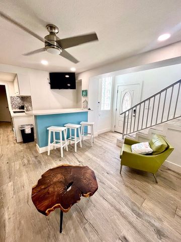 135 E Bahama St., South Padre Island, TX 78597