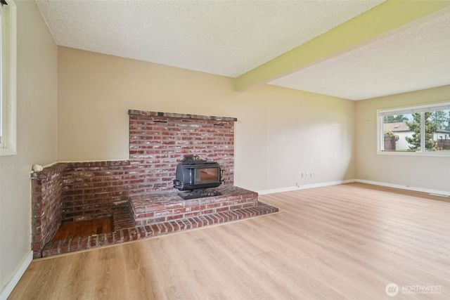 22404 58th Avenue W, Mountlake Terrace, WA 98043