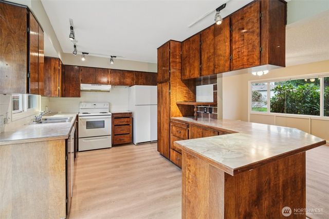 22404 58th Avenue W, Mountlake Terrace, WA 98043