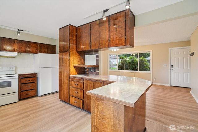 22404 58th Avenue W, Mountlake Terrace, WA 98043