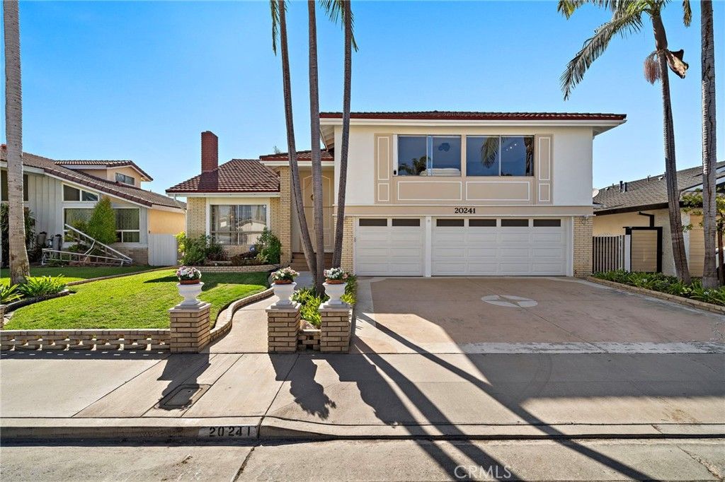 20241 Morristown, Huntington Beach, CA 92646