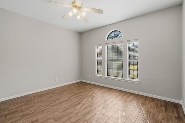 304 Reppert Street, Bacliff, TX 77518