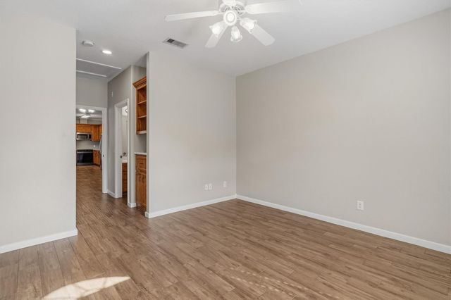 304 Reppert Street, Bacliff, TX 77518
