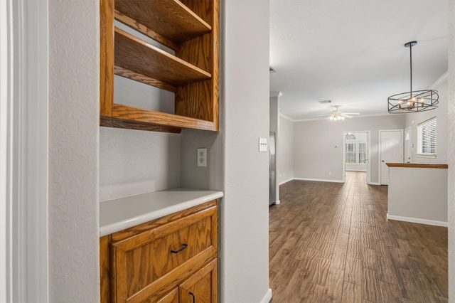 304 Reppert Street, Bacliff, TX 77518