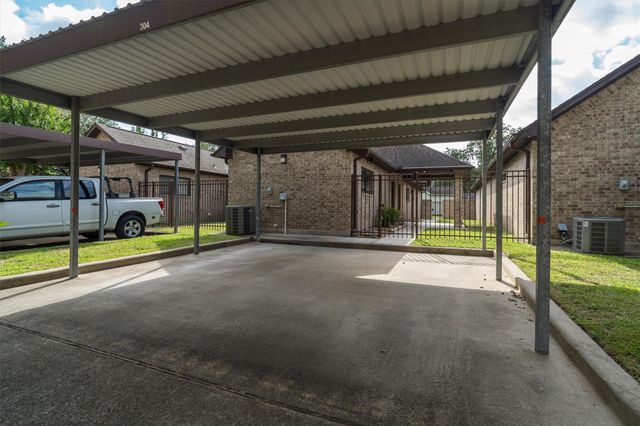 304 Reppert Street, Bacliff, TX 77518