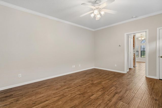 304 Reppert Street, Bacliff, TX 77518