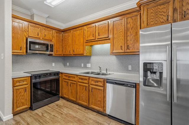 304 Reppert Street, Bacliff, TX 77518