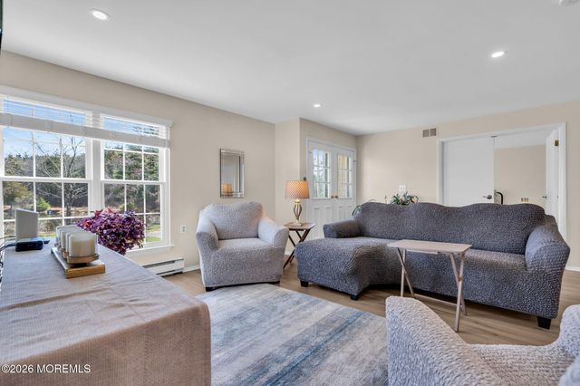 466B Chelsea Court, Manchester, NJ 08759