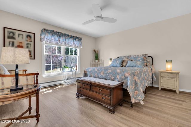 466B Chelsea Court, Manchester, NJ 08759