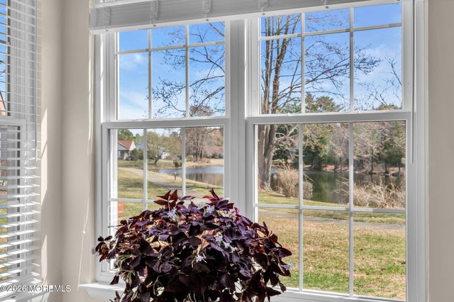 466B Chelsea Court, Manchester, NJ 08759