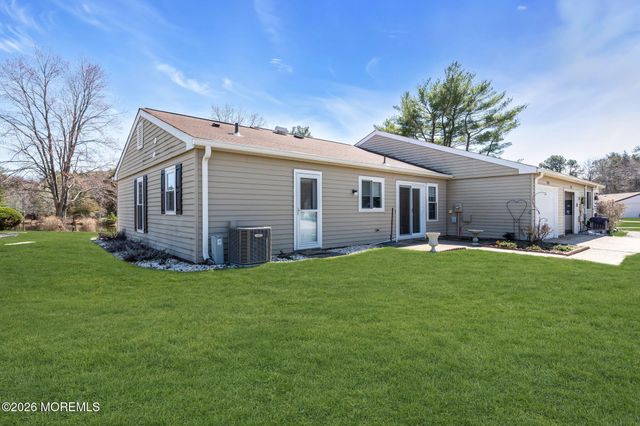 466B Chelsea Court, Manchester, NJ 08759