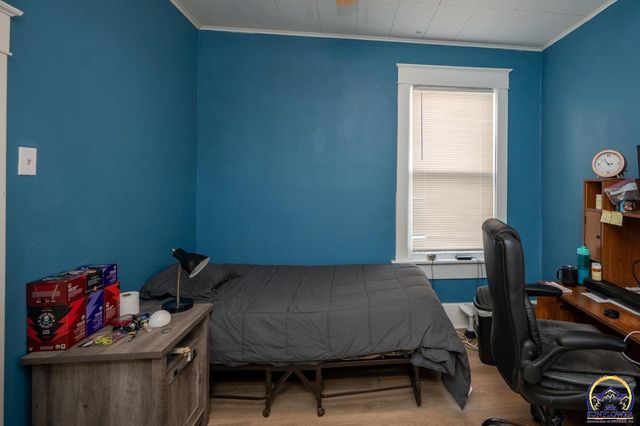 811 NE Oakland AVE, Topeka, KS 66616