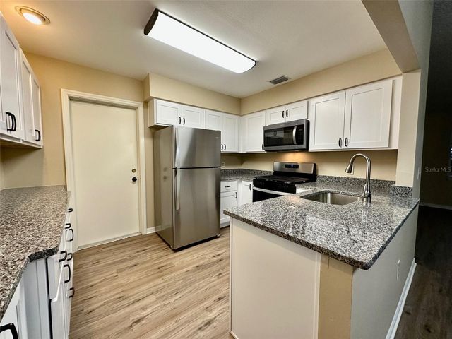 15082 SW 38TH CIRCLE, Ocala, FL 34473