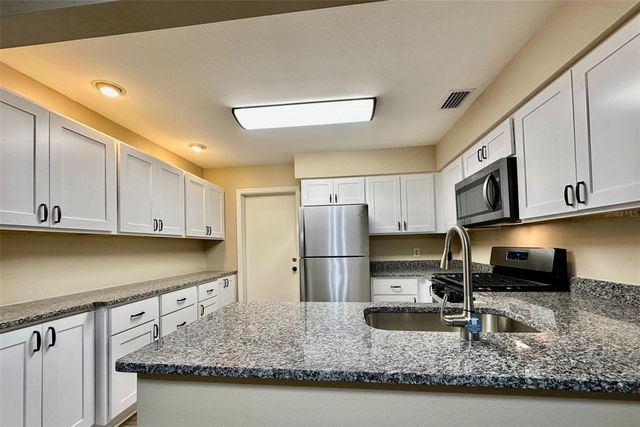 15082 SW 38TH CIRCLE, Ocala, FL 34473