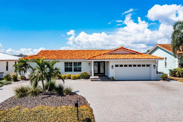 917 CHIPAWAY DRIVE, Apollo Beach, FL 33572