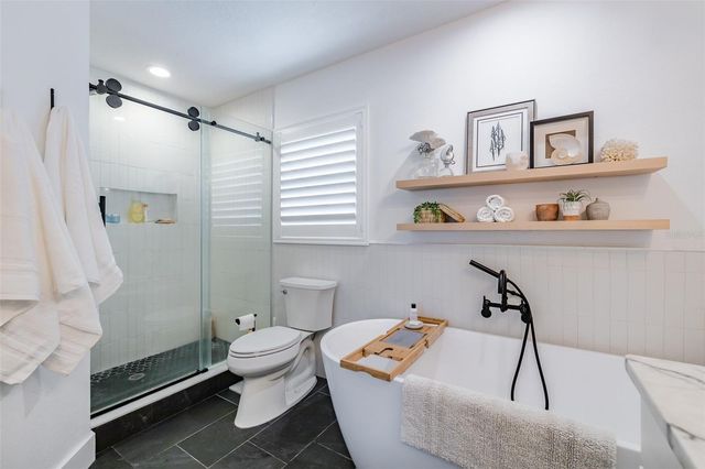 917 CHIPAWAY DRIVE, Apollo Beach, FL 33572