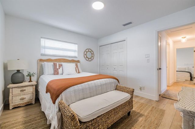 917 CHIPAWAY DRIVE, Apollo Beach, FL 33572