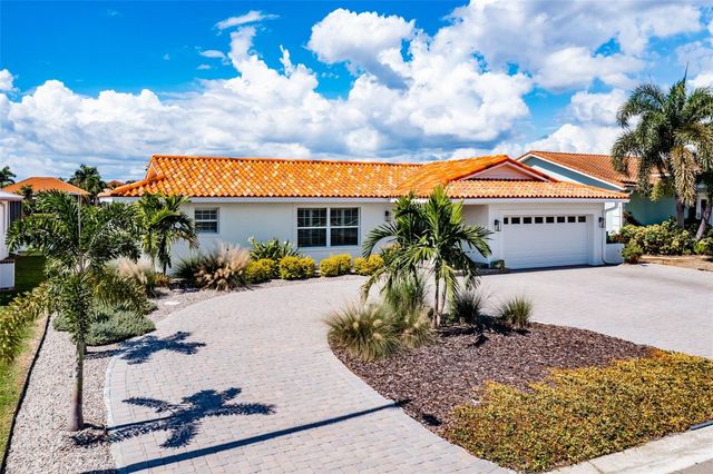 917 CHIPAWAY DRIVE, Apollo Beach, FL 33572