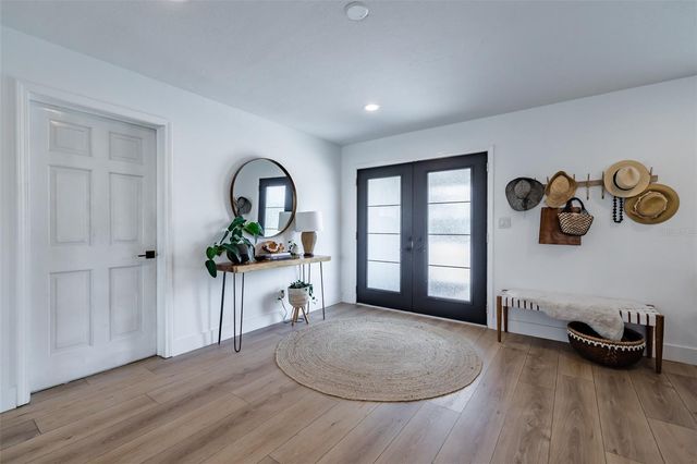 917 CHIPAWAY DRIVE, Apollo Beach, FL 33572