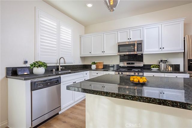 5176 Wintercress, Fontana, CA 92336