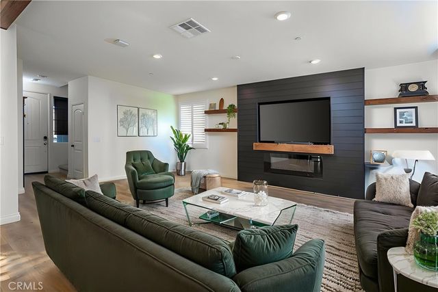 5176 Wintercress, Fontana, CA 92336