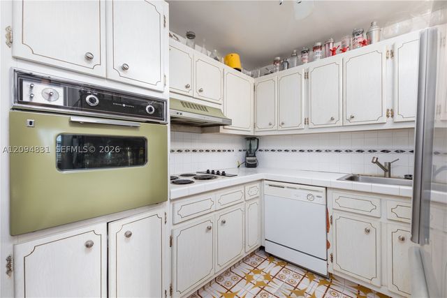 245 18th St 1103, Miami Beach, FL 33139
