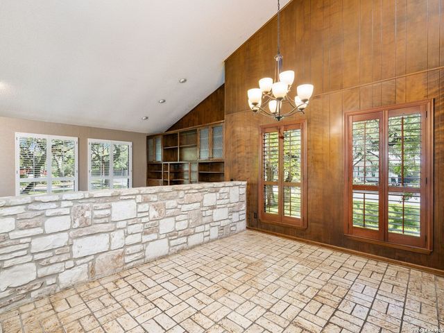 200 Garrapata Lane, San Antonio, TX 78232