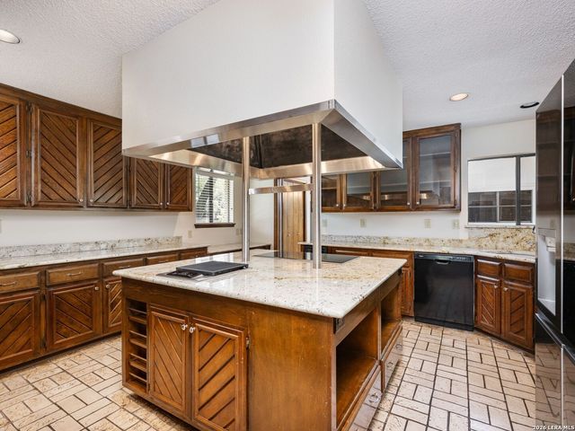 200 Garrapata Lane, San Antonio, TX 78232